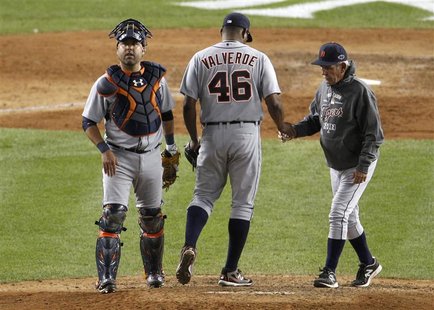 2012-10-14T195024Z_1_CBRE89D1J4F00_RTROPTP_3_SPORTS-US-BASEBALL-PLAYOFFS-TIGERS-VALVERDE_JPG_475x310_q85-2