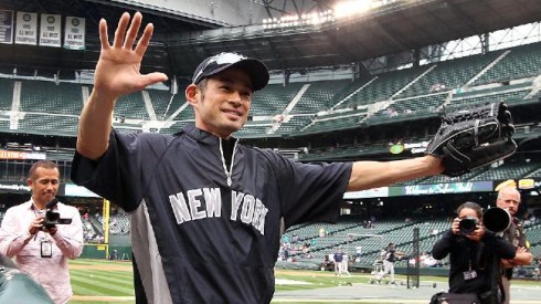 Suzuki won the AL MVP and Rookie Of The Year in 2001. It was a year his Mariners tied the ALL-Time Win Mark for a Season with 116. They lost to the New York Yankees in the ALCS photo- Bronxpinstrpes.com