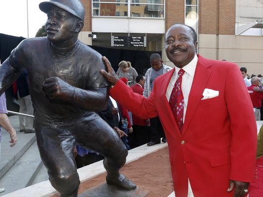 This weekend at Great American Ball Park was Joe Morgan Weekend. Once this was announced earlier this season, I decided that I was going to make the trip to Cincinnati from my home in Louisville, Kentucky. A part of Joe Morgan Weekend was Morgan getting his "Sculpture" out in front of the stadium. As a huge Reds fan and a historian of the Reds this was a great moment for me and my dad. The best thing about the weekend, the entire Big Red Machine made the trip, including the hit king Pete Rose.