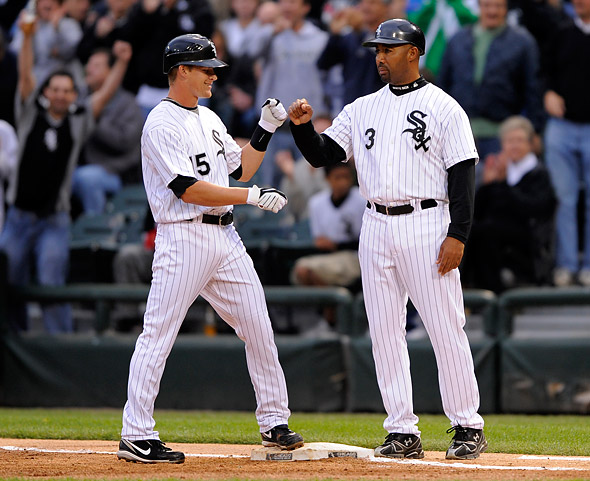 gordon-beckham-1st-hit1